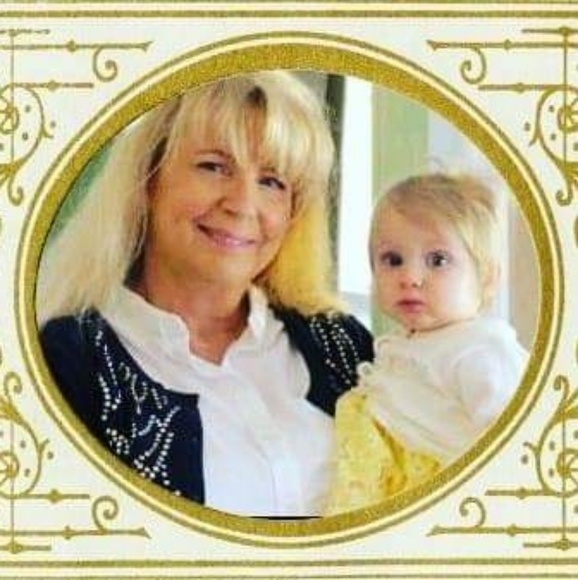 Meet your Posher, Robin - Picture 2 of 8